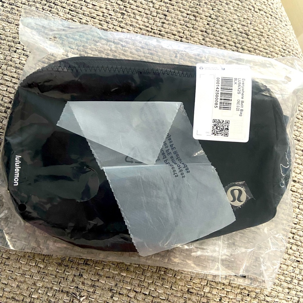 Lululemon everywhere belt bag/ fanny pack